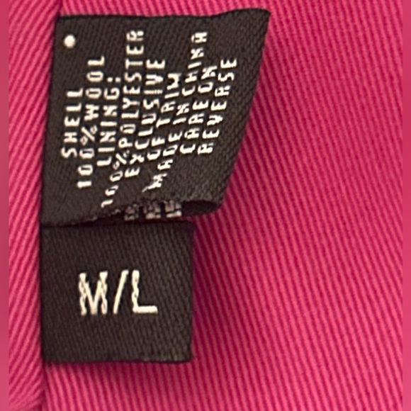 Coach Wool Pink Plaid Twist Buckle Bucket Hat
Vintage - Picture 6 of 10